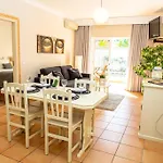 Giramar Turisticos 3* Lagos